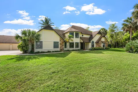 3693 Valley Park Way, Lake Worth, FL 33467