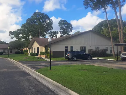 2838 Stoneway Ln, Fort Pierce, FL 34982