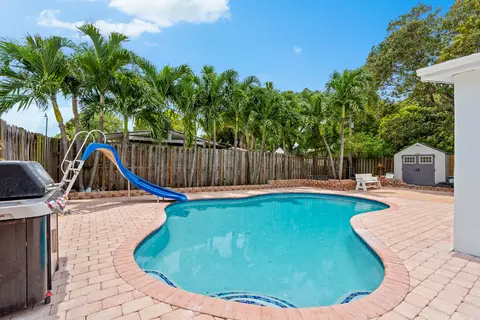 340 NE 26th Ct, Pompano Beach, FL 33064