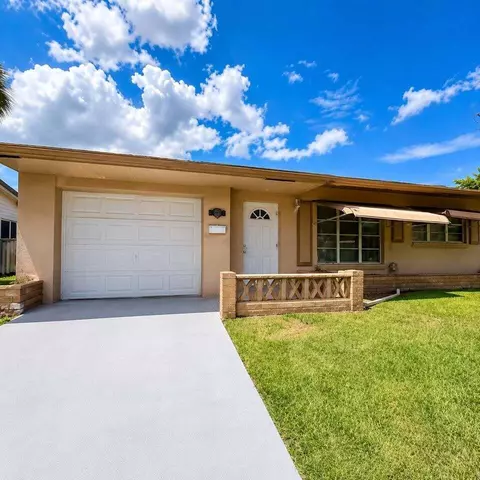 4603 NW 49th St, Tamarac, FL 33319