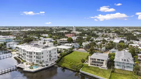 39 SE Seminole St, Stuart, FL 34994 photo 5