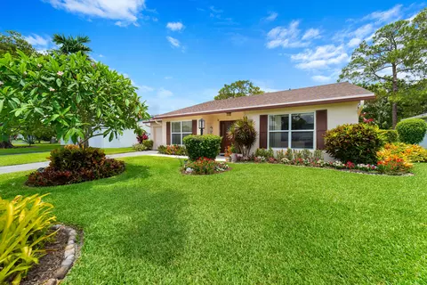 6303 Silver Moon Ln, Greenacres, FL 33463