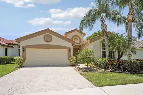 9920 Mantova Dr, Lake Worth, FL 33467