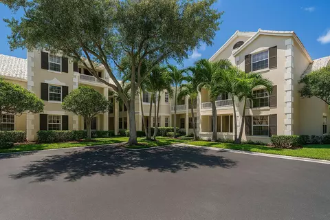 2871 N Oakland Forest Dr #210, Oakland Park, FL 33309