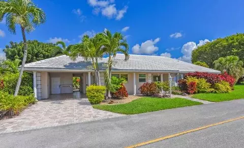 437 French Royale Cir, Atlantis, FL 33462