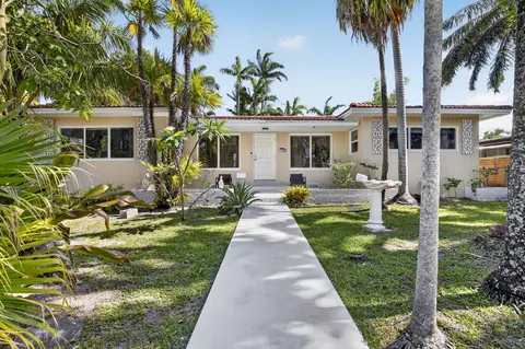 742 Hollywood Blvd, Hollywood, FL 33019