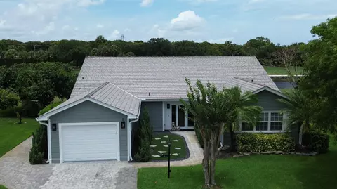 11 Holly Dr, Boynton Beach, FL 33436