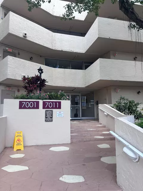 7001 Environ Blvd #403, Lauderhill, FL 33319
