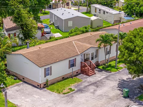 220 NE 12th Ave #44, Homestead, FL 33030