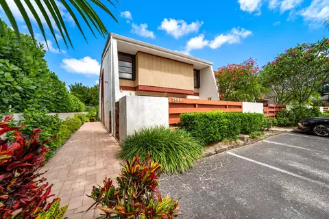 3909 Parkside Ln #234, Hollywood, FL 33021