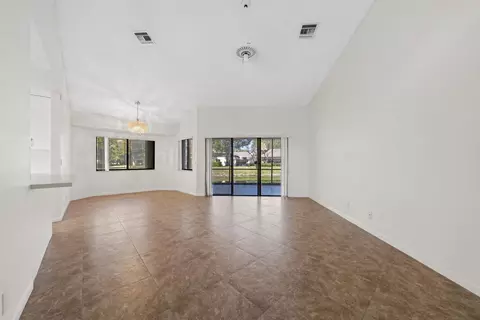 9415 Chelsea Dr N, Plantation, FL 33324