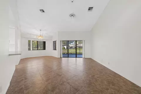 9415 Chelsea Dr N, Plantation, FL 33324