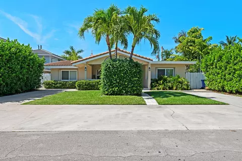 245 Avalon Ave, Lauderdale By The Sea, FL 33308