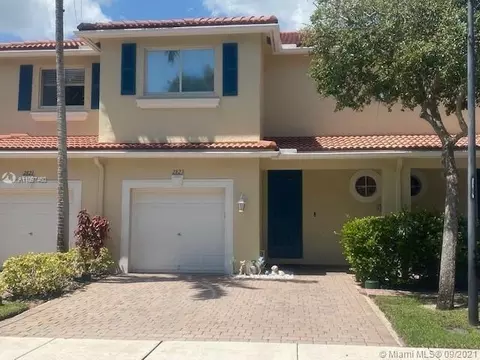 2823 S Evergreen Cir, Boynton Beach, FL 33426