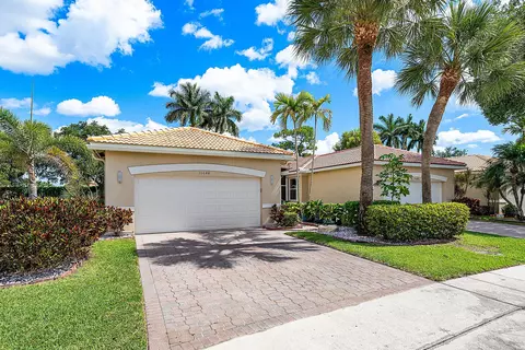 10644 Royal Caribbean Cir, Boynton Beach, FL 33437