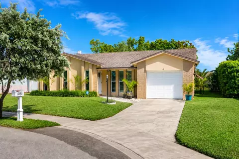6270 Sherman St, Hollywood, FL 33024