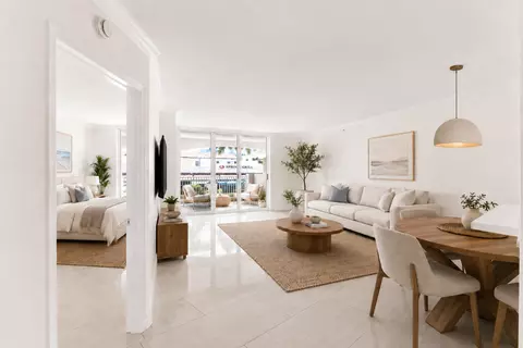 99 SE Mizner Blvd #223, Boca Raton, FL 33432