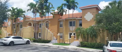 651 NW 79th Ave #104, Pembroke Pines, FL 33024