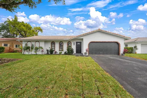 8548 NW 24th Ct, Coral Springs, FL 33065