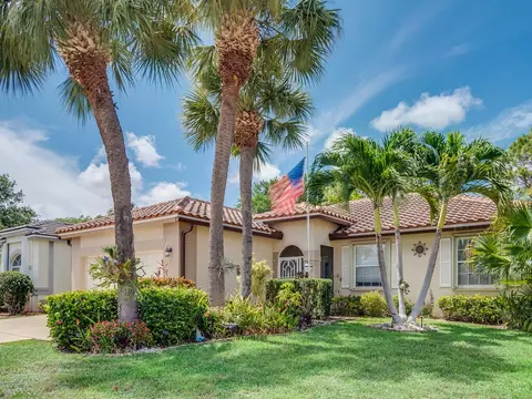 8471 Lake Cypress Rd, Lake Worth, FL 33467