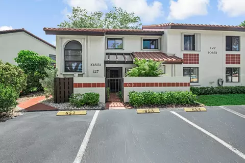 10851 Palm Lake Ave #101, Boynton Beach, FL 33437