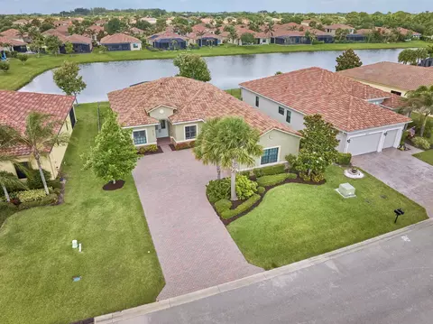 5523 49th Ave, Vero Beach, FL 32967