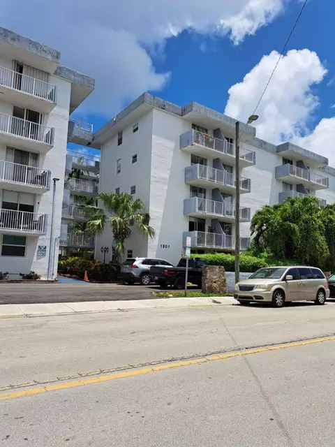 1801 S Treasure Dr, North Bay Village, FL 33141