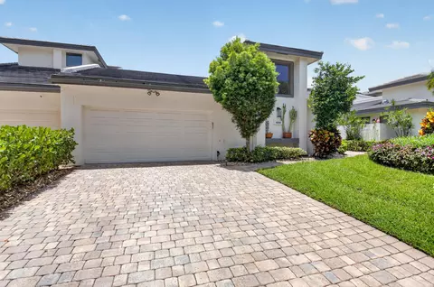 19592 Planters Point Dr, Boca Raton, FL 33434