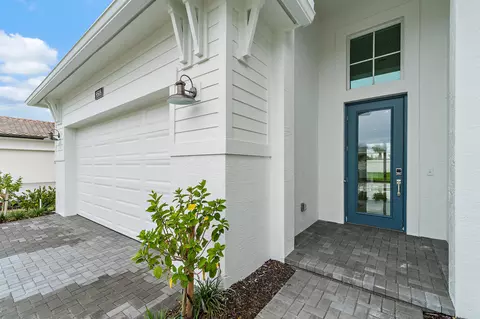 9508 St Germain, Palm Beach Gardens, FL 33412