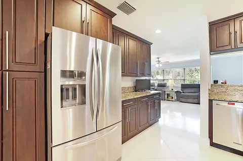 8753 SE Riverfront Ter, Jupiter, FL 33469 photo 13