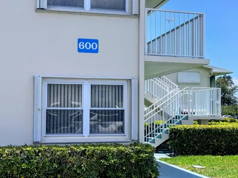 600 Horizons #101, Boynton Beach, FL 33435