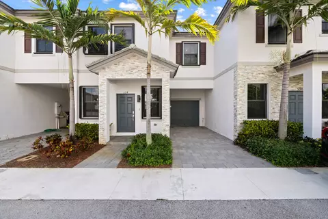 534 SW 19th Ter, Fort Lauderdale, FL 33312
