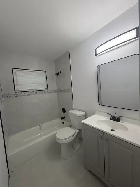 821 SW 62nd Ave, North Lauderdale, FL 33068