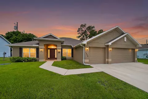 1858 SW Mackenzie St, Port Saint Lucie, FL 34953
