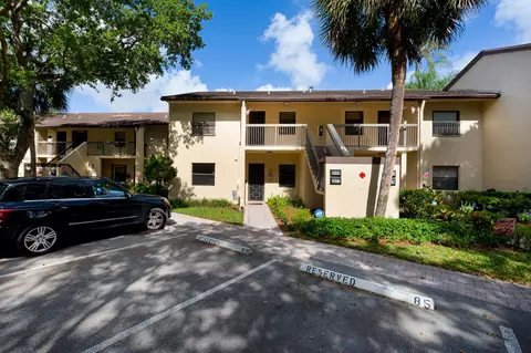 3077 Carambola Cir S, Coconut Creek, FL 33066