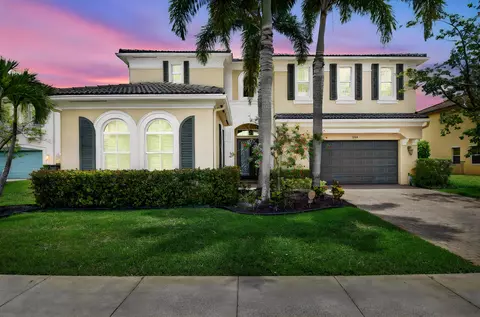 2540 Vicara Ct, Royal Palm Beach, FL 33411