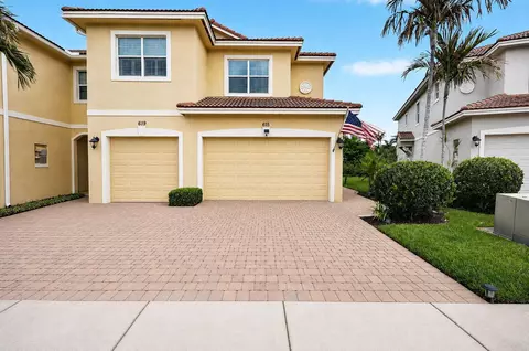 615 SW Glen Crest Way, Stuart, FL 34997