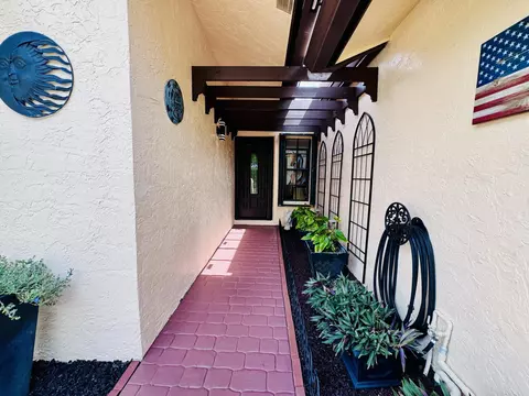 Entry Way - 5157 Magellan Way E, Delray Beach, FL 33484 photo 1 of 5