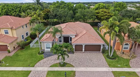 9746 Campi Dr, Lake Worth, FL 33467