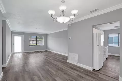 10781 NW 21st St, Sunrise, FL 33322