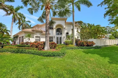 2844 NE 26th Ave, Lighthouse Point, FL 33064