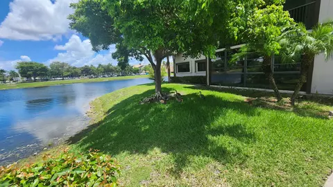 9935 N Belfort Cir, Tamarac, FL 33321