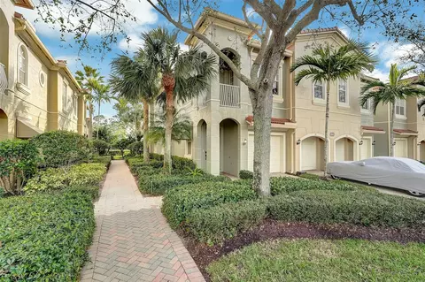 4941 E Bonsai Cir E #209, Palm Beach Gardens, FL 33418