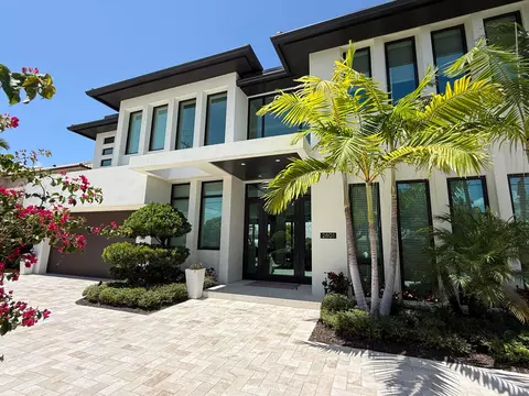 2801 NE 36th St, Lighthouse Point, FL 33064