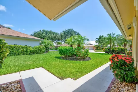 Exterior - 114 Beach Summit Ct, Jupiter, FL 33477 photo 3 of 15
