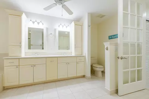 Bath - 114 Beach Summit Ct, Jupiter, FL 33477 photo 4 of 5