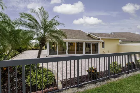Exterior - 114 Beach Summit Ct, Jupiter, FL 33477 photo 14 of 15