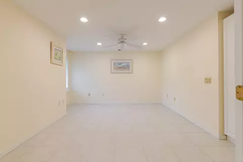 Living - 114 Beach Summit Ct, Jupiter, FL 33477 photo 5 of 5