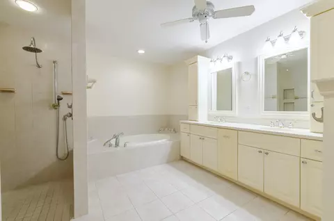 Bath - 114 Beach Summit Ct, Jupiter, FL 33477 photo 1 of 5