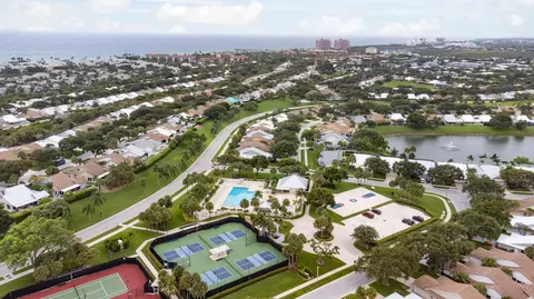 View/Area - 114 Beach Summit Ct, Jupiter, FL 33477 photo 12 of 23